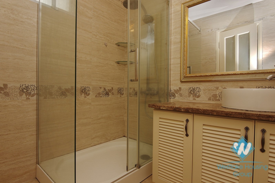 Five-bedroom villa for rent in Vinhome Riverside near BIS international school